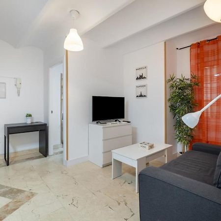 2 Bedroom 1 Bathroom Furnished - Sol - Cozy Vintage - Mintystay Madrid Extérieur photo