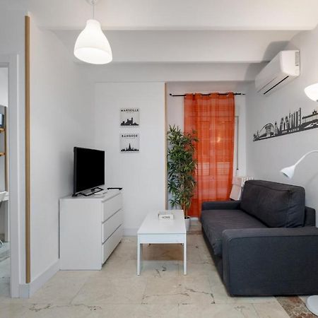 2 Bedroom 1 Bathroom Furnished - Sol - Cozy Vintage - Mintystay Madrid Extérieur photo
